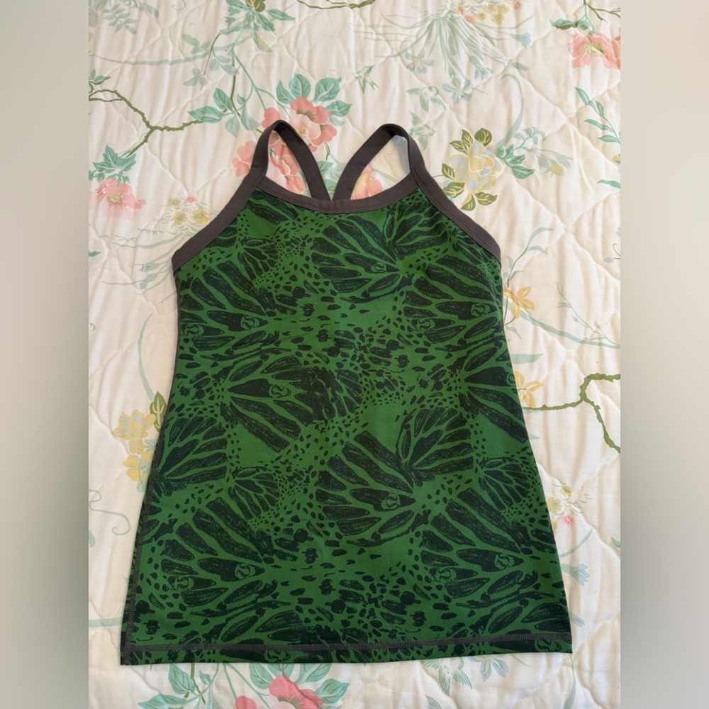 Lululemon Athletica Green and Black Tank Top